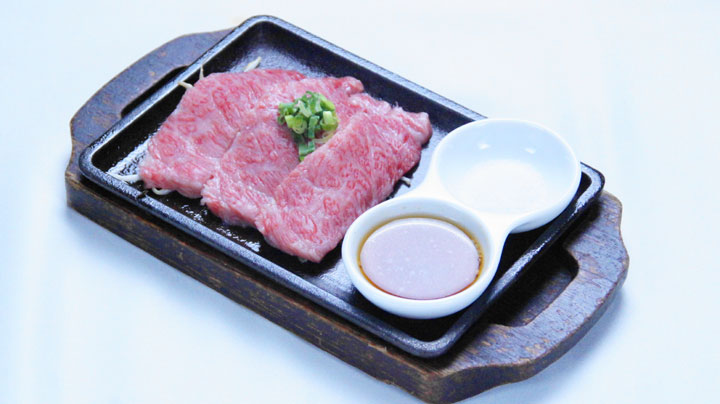 黒毛和牛カルビ焼肉