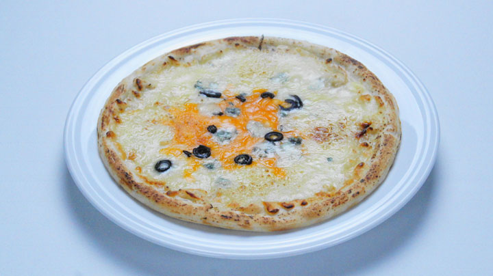 クワトロフォルマッジ ピザ